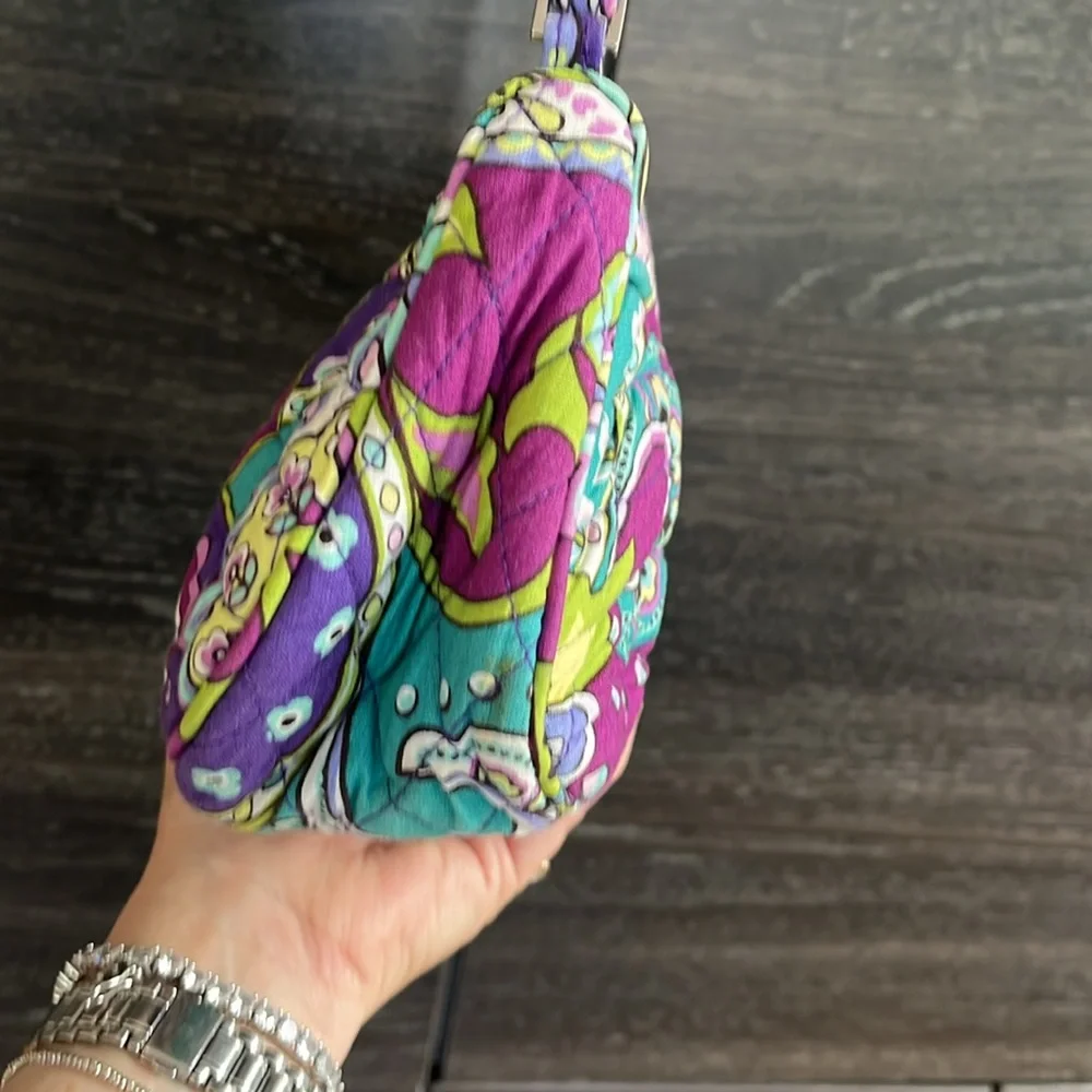 EUC Vera Bradley Quilted Colourful Cotton Crossbody Bag - Picture 6 of 10